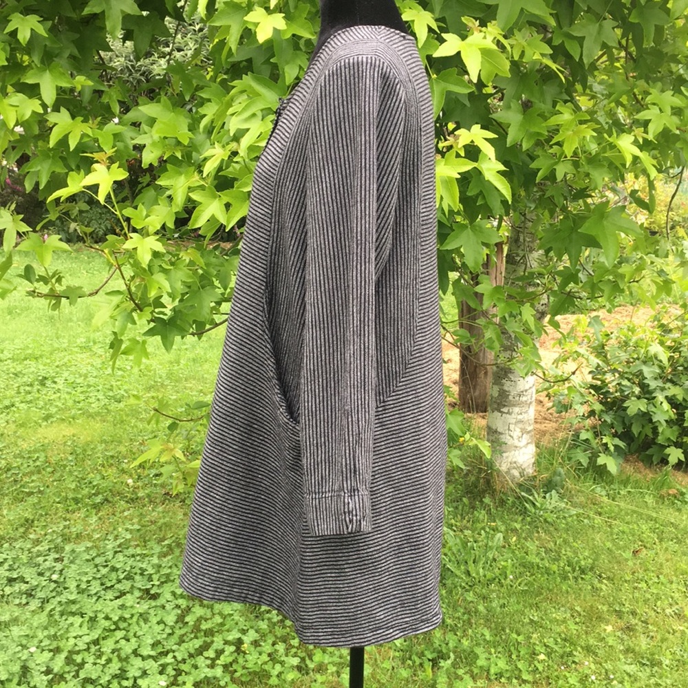 Tulip Button Down Tunic Top With Pockets - image 5